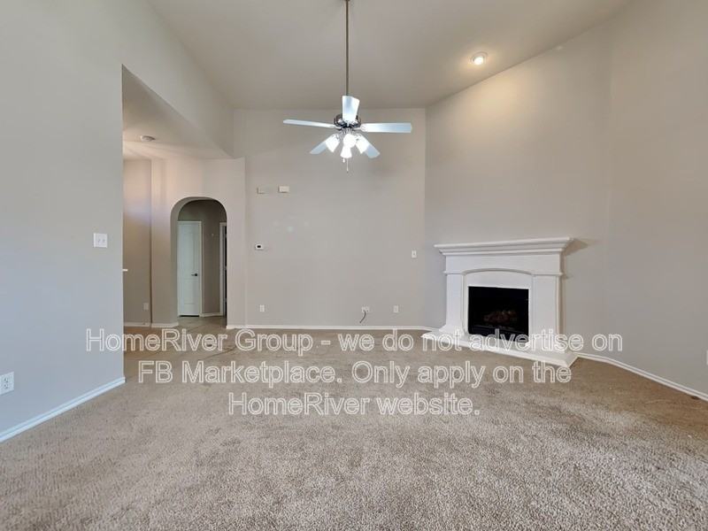 4005 Martinsburg Dr - Photo 2 of 25
