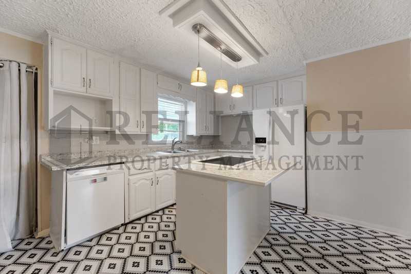 1642 E Denver Dr - Photo 6 of 15