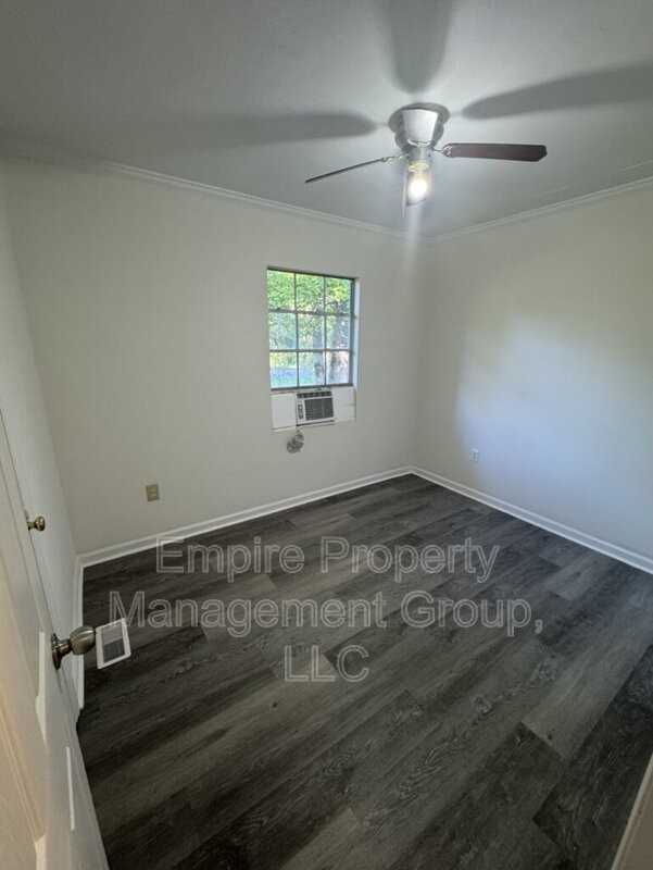 2126 Old Hopkins Rd - Photo 4 of 8