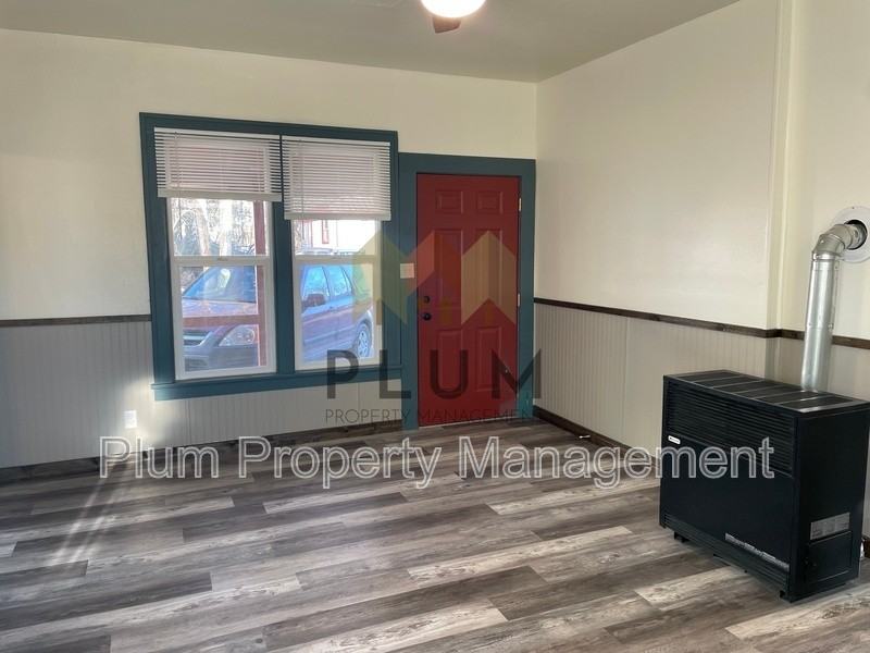 1505 Sherwood St #2 - Photo 2 of 15