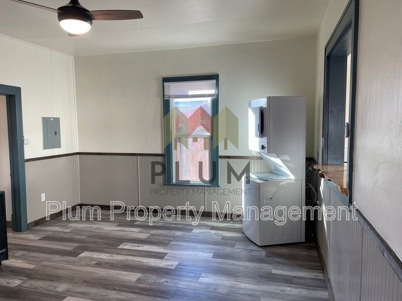 1505 Sherwood St #2 - Photo 3 of 15