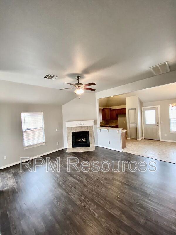 3708 New London Ave - Photo 6 of 22