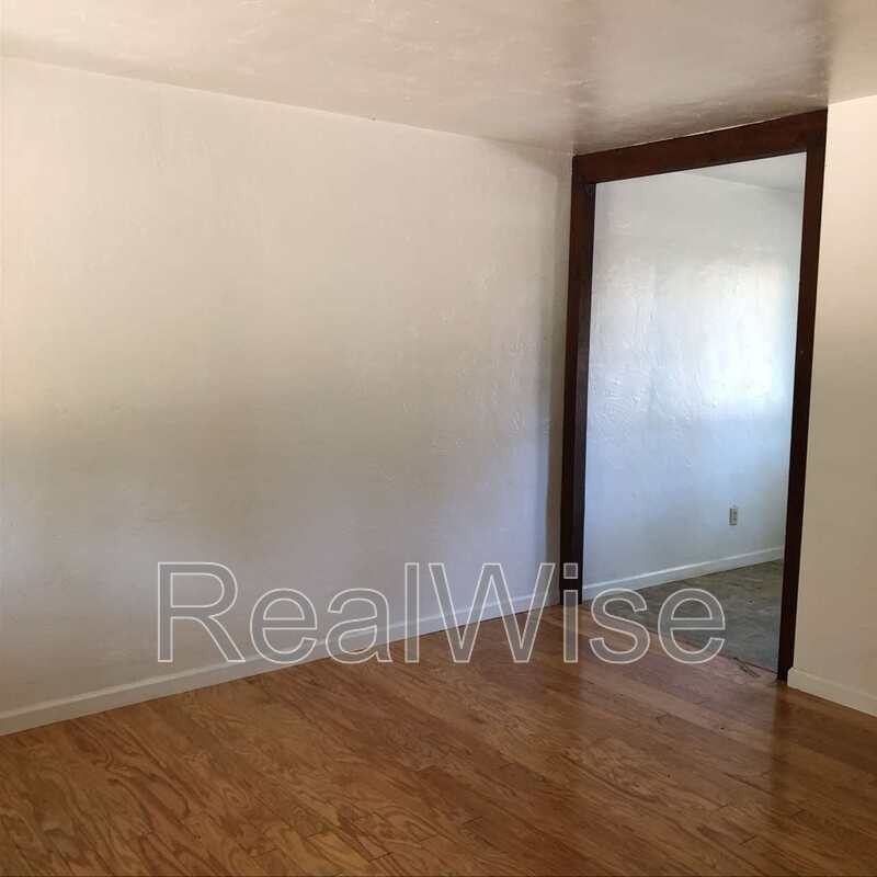 801 Ashland St #3 - Photo 3 of 24