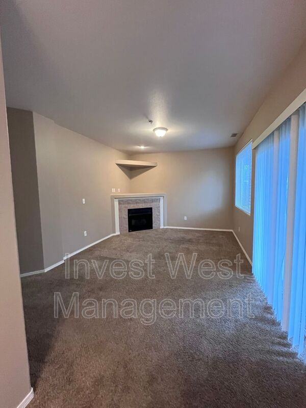 5264 Neavenue #30 - Photo 2 of 10