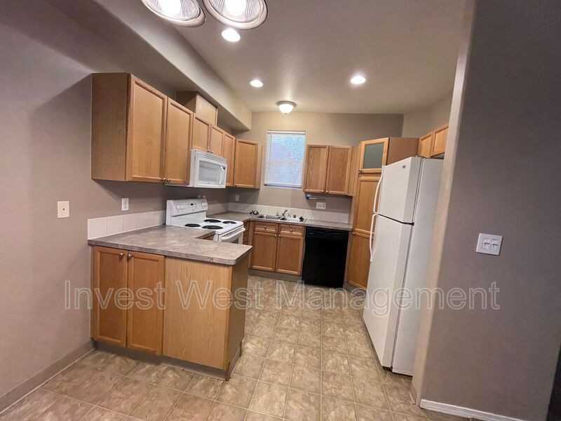 5264 Neavenue #30 - Photo 4 of 10