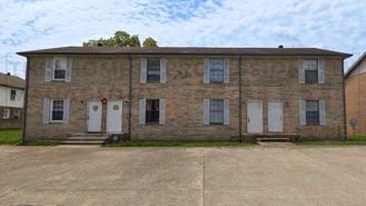 1640 Baltimore Dr #C - Photo 1 of 1