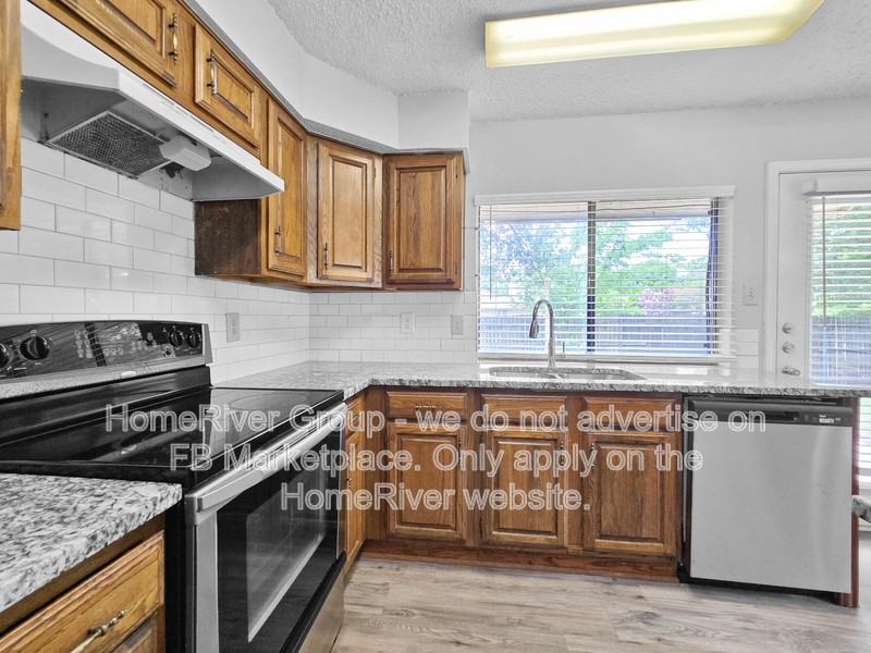2201 Homecraft Ln - Photo 7 of 25