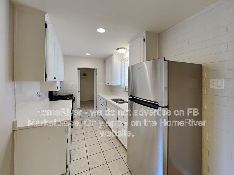 3212 W Marshall Ave - Photo 4 of 23