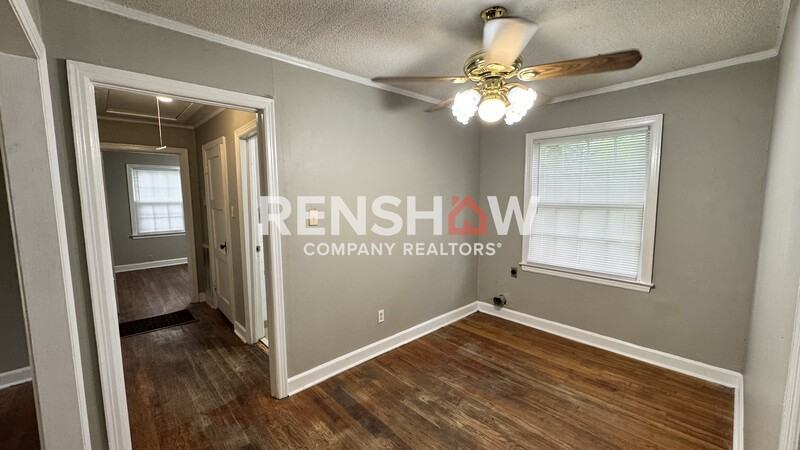 978 Dillworth St - Photo 4 of 14