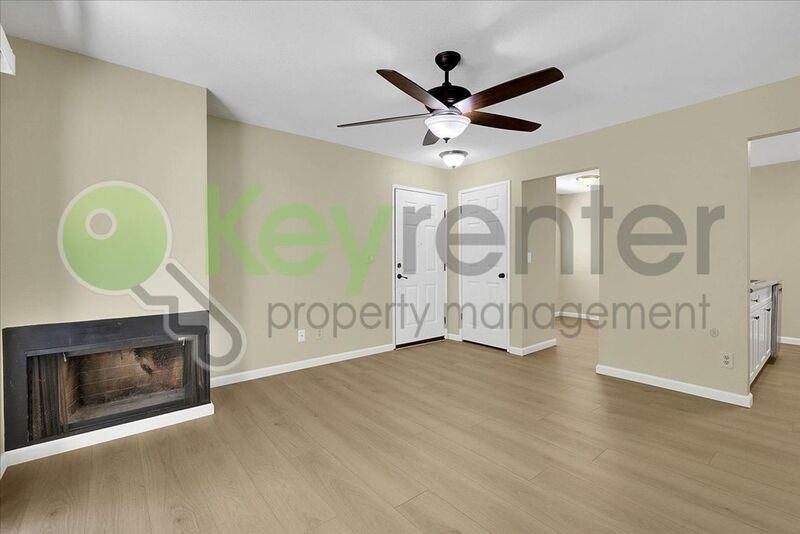 600 Del Verde Cir #2 - Photo 3 of 35