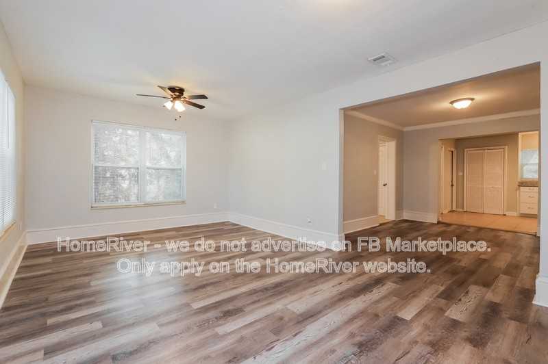 5206 N 15th St - Photo 3 of 17