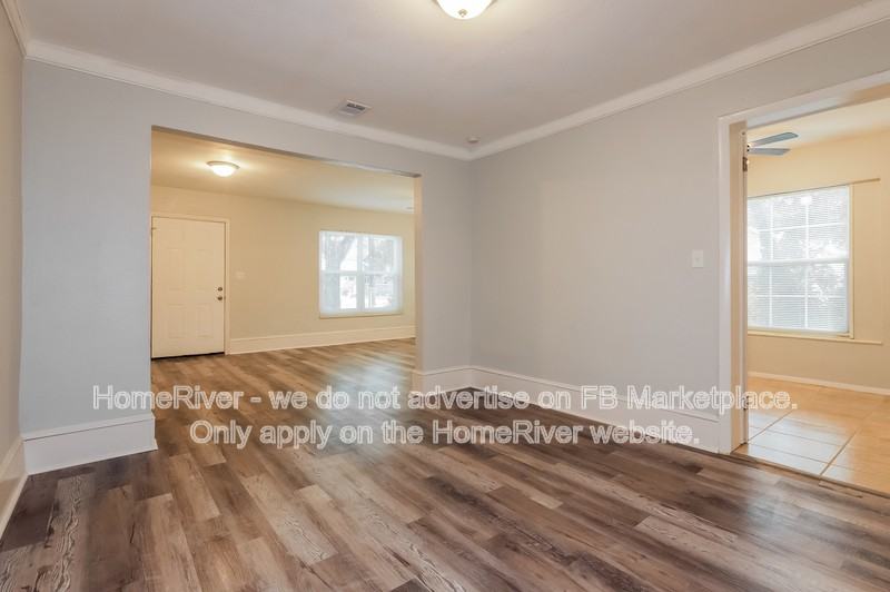 5206 N 15th St - Photo 5 of 17
