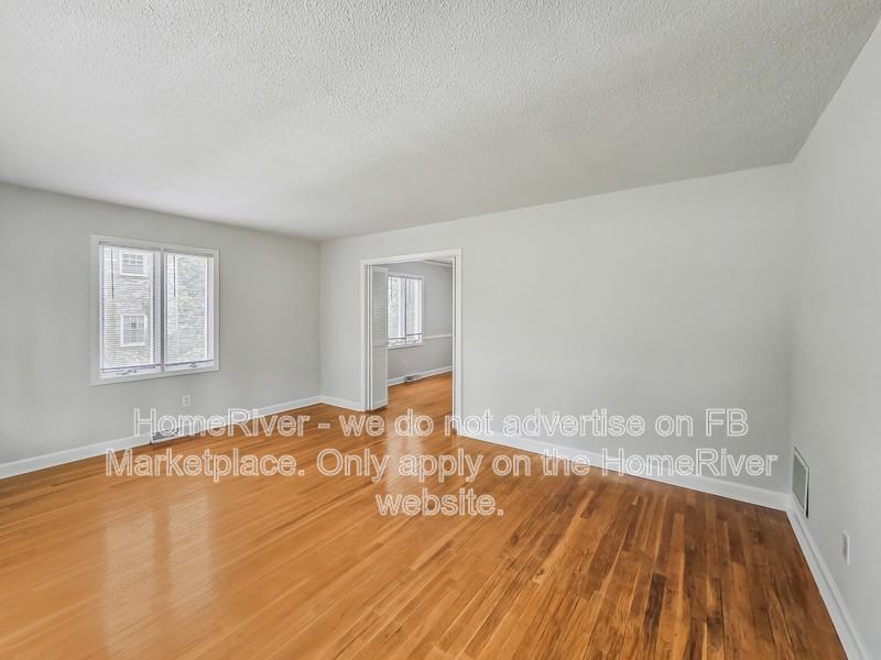 3002 Club Dr - Photo 7 of 25