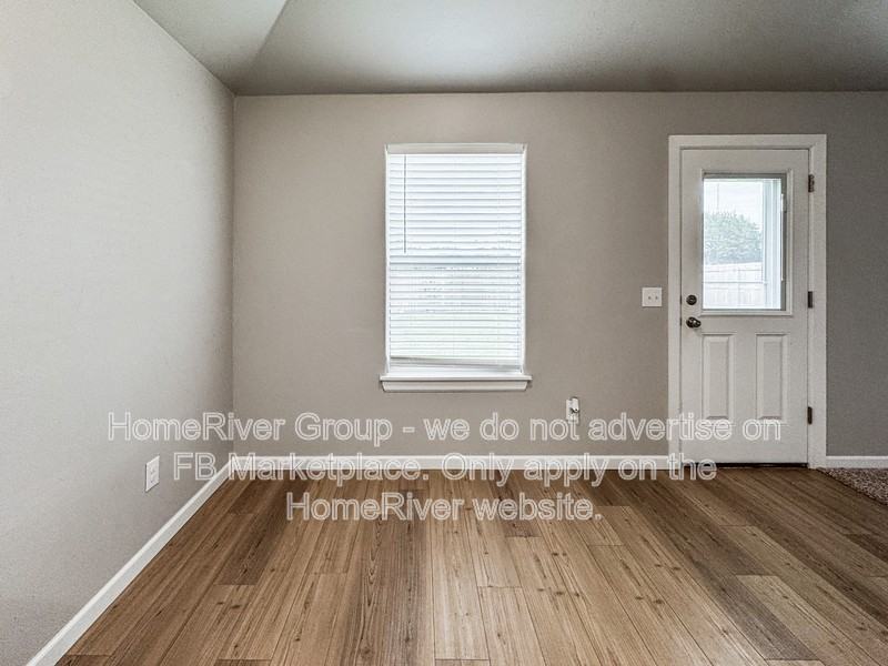 2516 Rosewood Ln - Photo 7 of 25