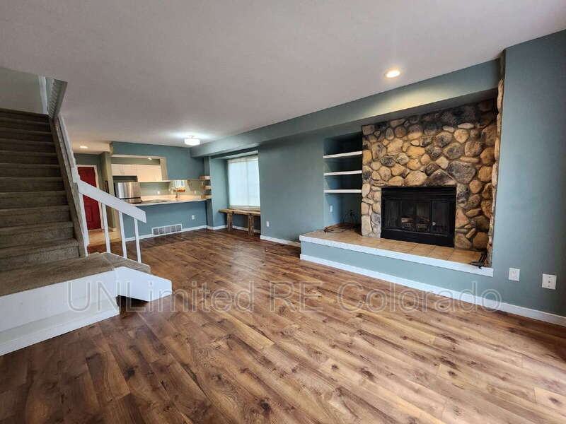731 Julian Cir - Photo 2 of 20