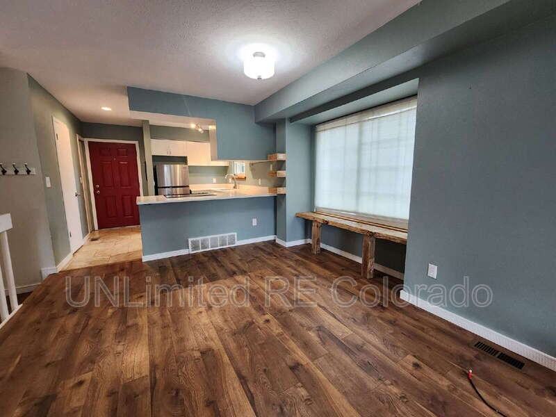 731 Julian Cir - Photo 6 of 20