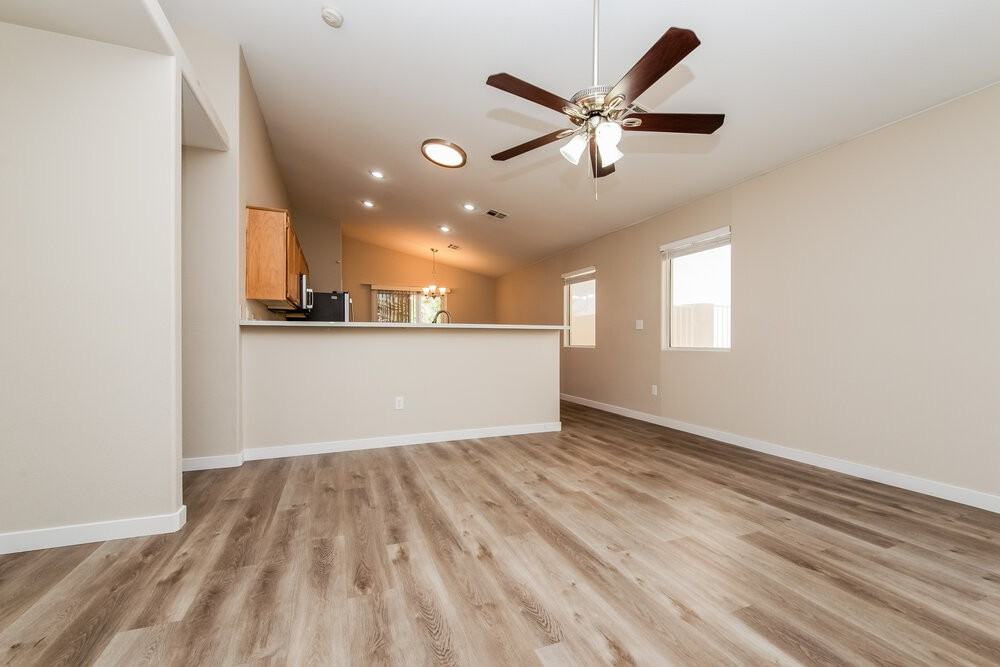 4929 Whispering Spring Ave - Photo 4 of 19