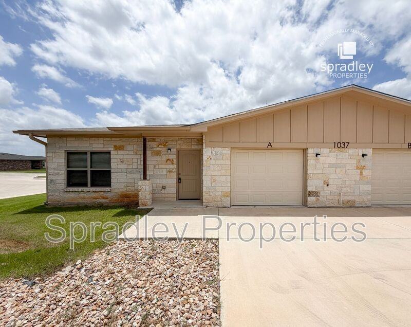 1037 Hibiscus Unit A