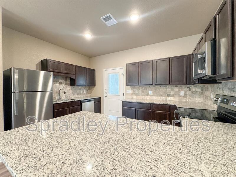 1037 Hibiscus Unit A - Photo 5 of 17