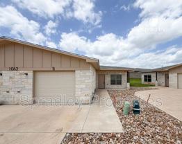 1062 Hibiscus Unit B - Photo 1 of 1
