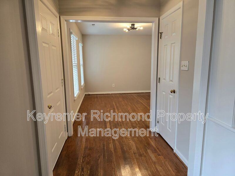 5204 Reids Pointe Rd - Photo 2 of 30