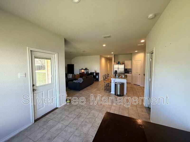265 Olympia Marble Dr - Photo 4 of 11