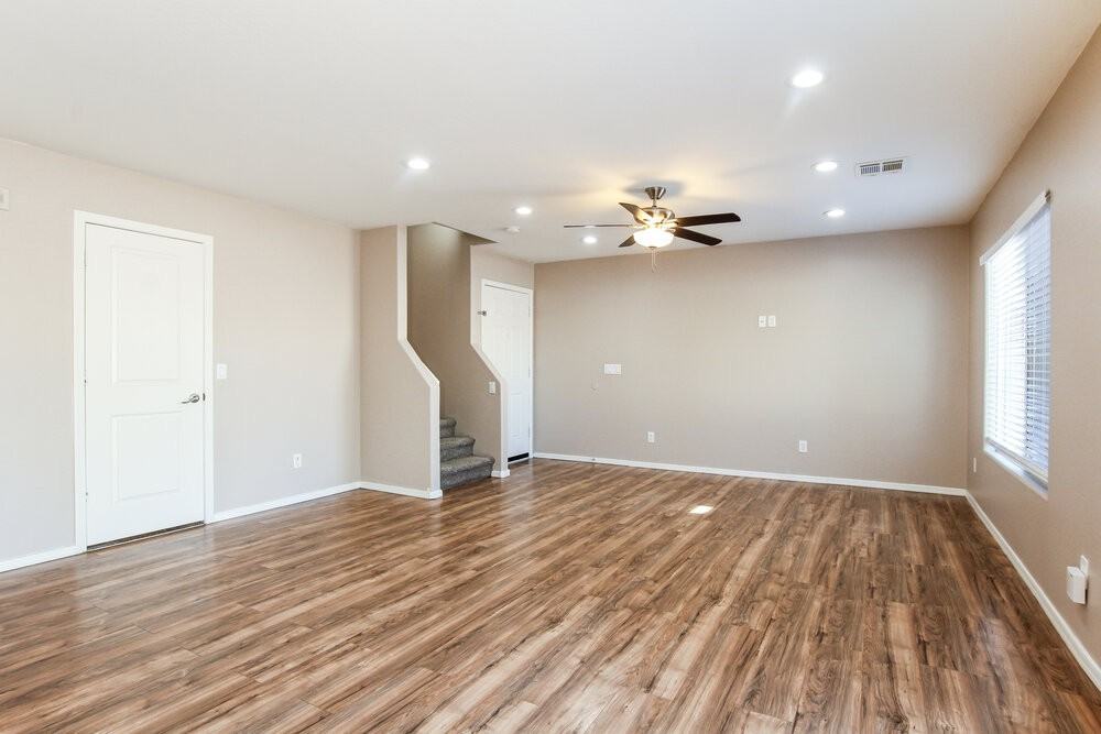 5804 S 10th Dr - Photo 6 of 17
