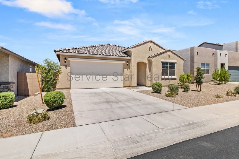 4144 W Eli Dr - Photo 2 of 24