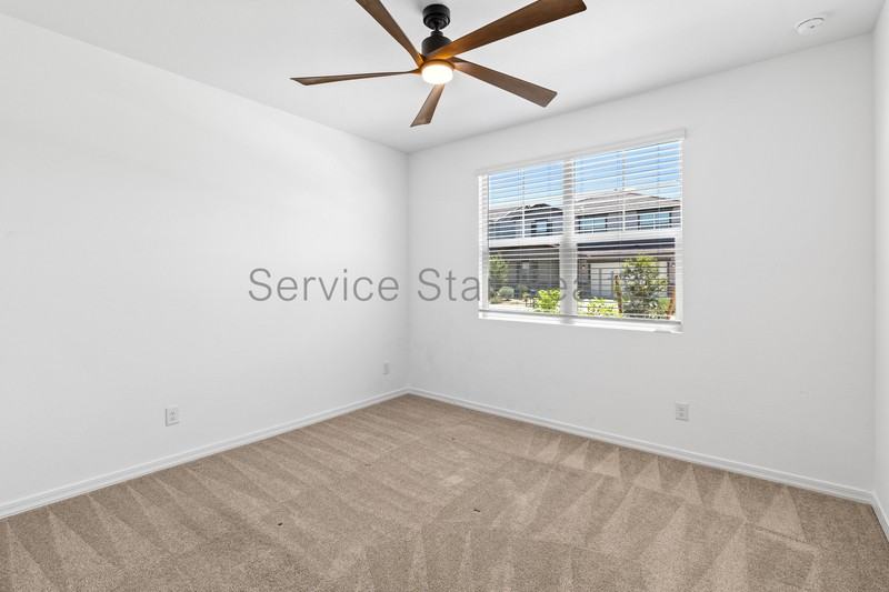 4144 W Eli Dr - Photo 5 of 24