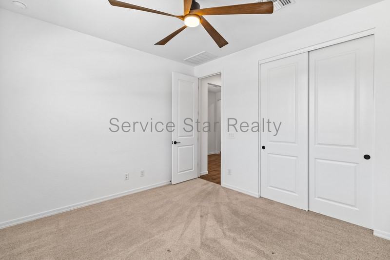 4144 W Eli Dr - Photo 6 of 24