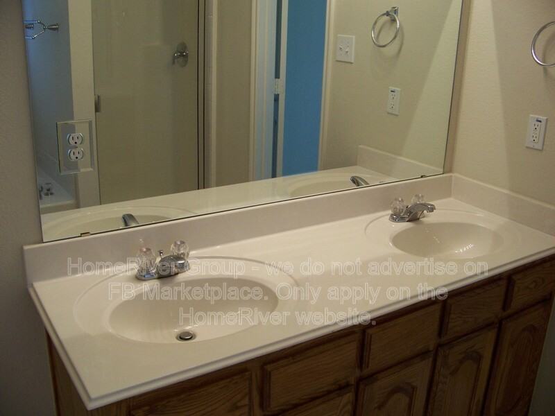 2215 Overton Dr - Photo 7 of 13