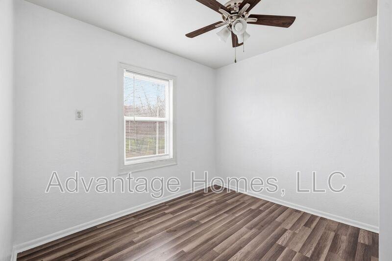 1015 N Scott Ave #5FRONT - Photo 6 of 28