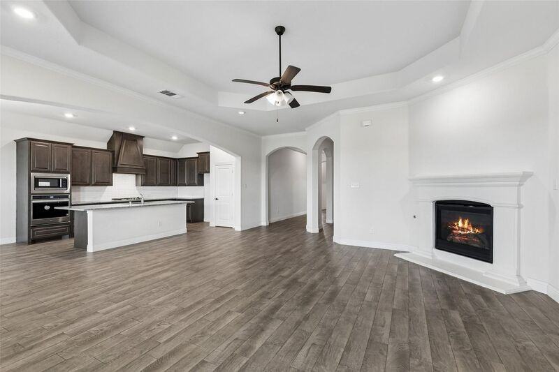 2513 Loudon St W - Photo 6 of 33