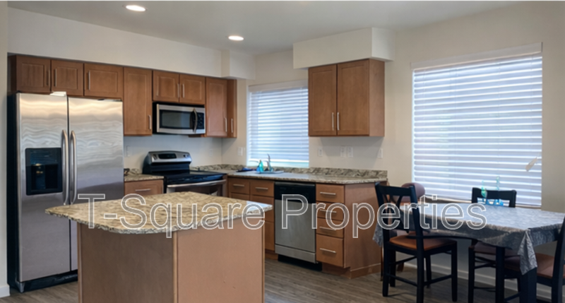 7506 18th St Se - Photo 3 of 19