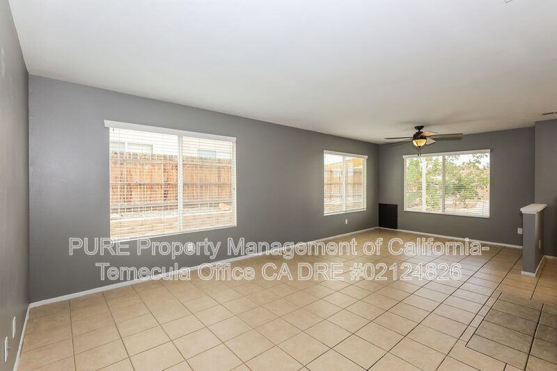 71566 Florida Dr - Photo 3 of 16