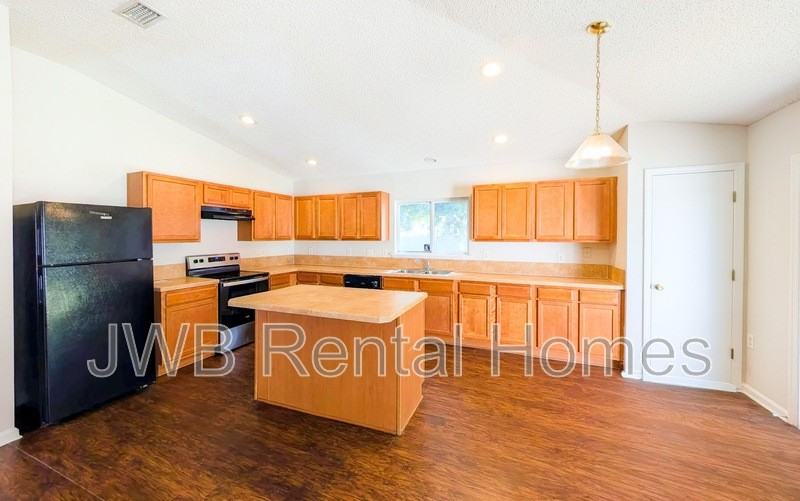 11646 Carson Lake Dr - Photo 2 of 19