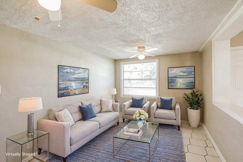 2797 Ne 12th Ave - Photo 3 of 19