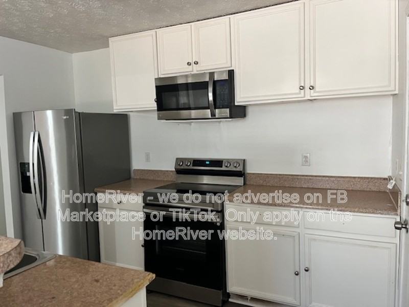 3067 Embry Way Se - Photo 4 of 16