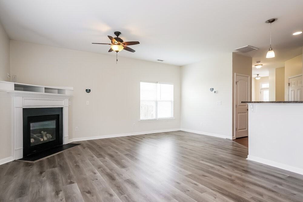 645 Smithridge Way - Photo 5 of 17