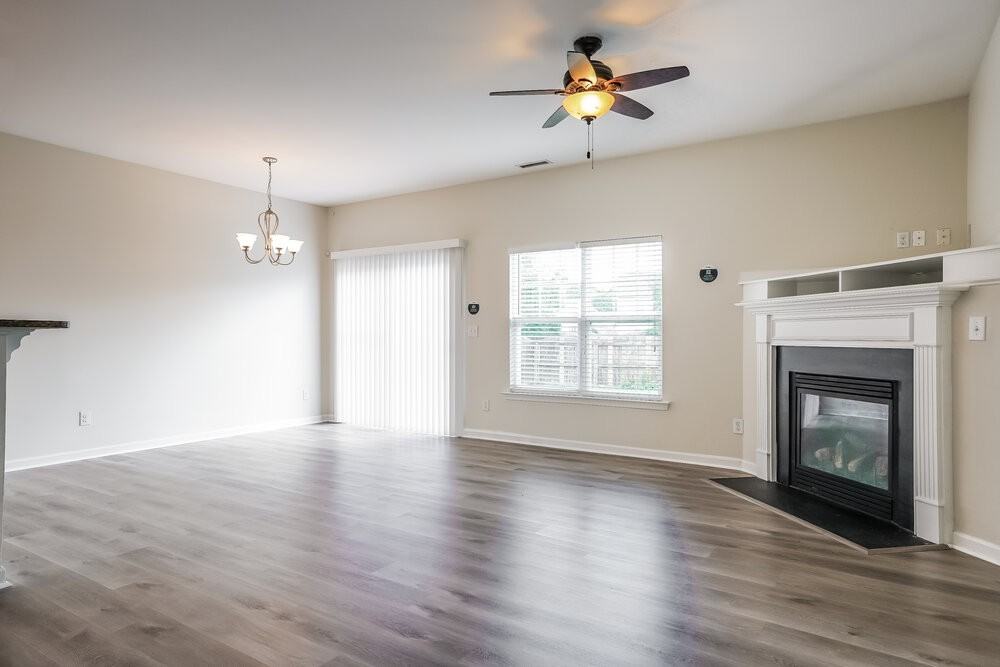 645 Smithridge Way - Photo 6 of 17