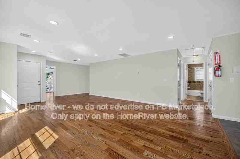 508 2nd Ave #2 - Photo 5 of 21