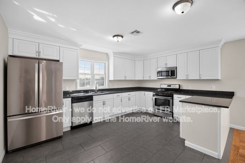 508 2nd Ave #2 - Photo 7 of 21
