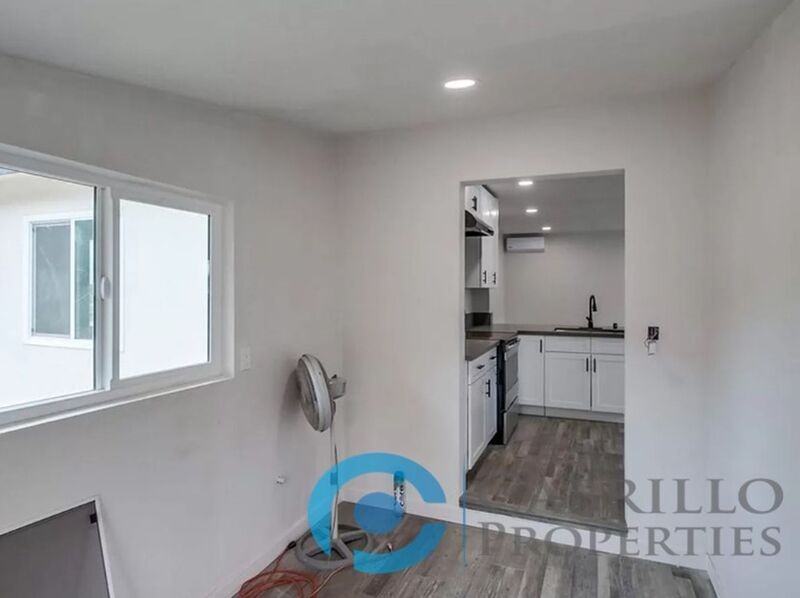 407 Idaho Ave #A - Photo 4 of 15