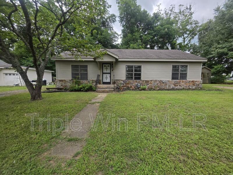 104 E Georgia St - Photo 3 of 35
