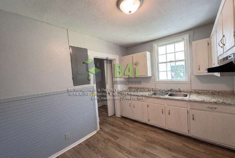 1111 Henry Ave - Photo 5 of 13