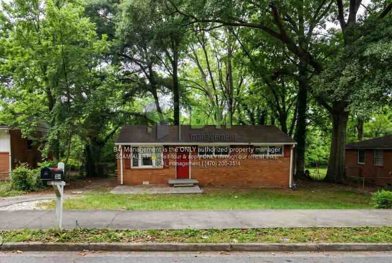 324 Macedonia Rd Se - Photo 2 of 24