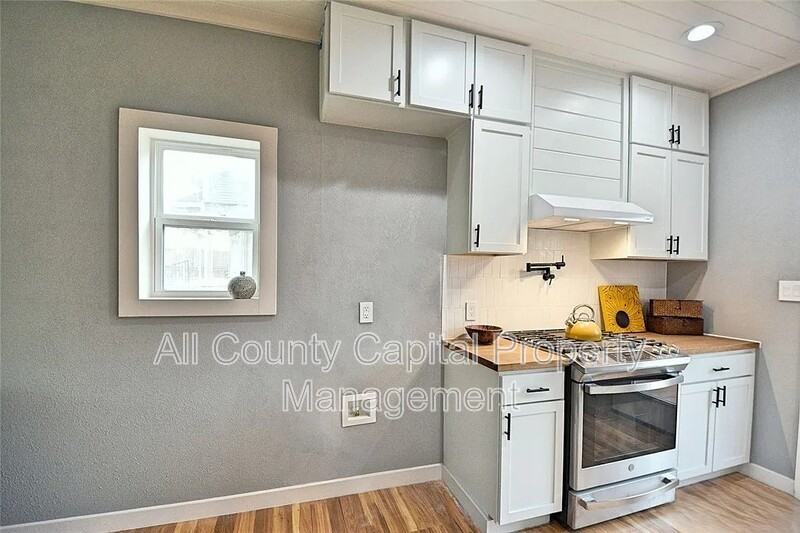 2902 Katy St - Photo 5 of 11