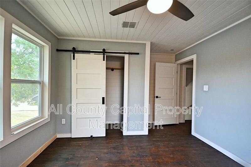 2902 Katy St - Photo 7 of 11