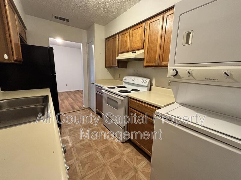 249 Craddock Ave - Photo 5 of 7