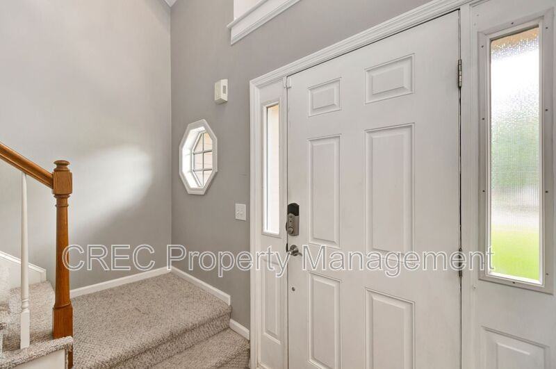 115 Tattingstone Way - Photo 3 of 33